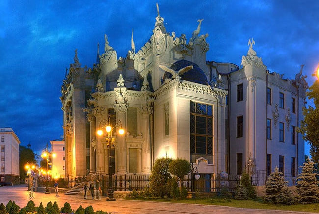 Katta kokrak ofis porno Banyoda pornoga qoqilib qoldim